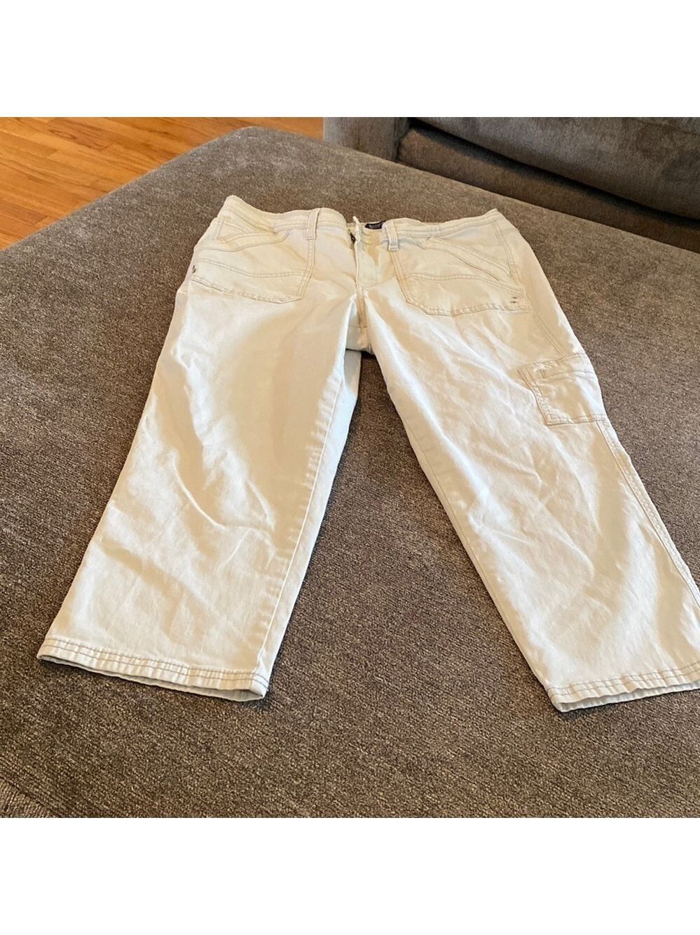 Bandolino womens capris; size 14